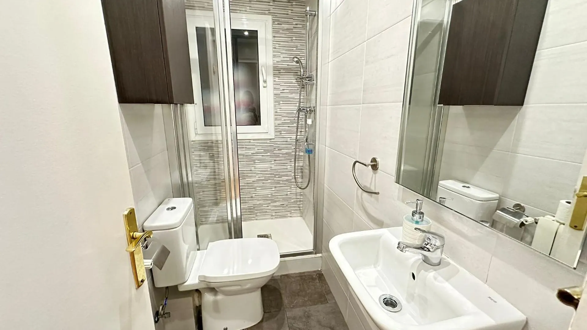 Nuevo Arago Habitaciones Barcellona Bed & Breakfast
